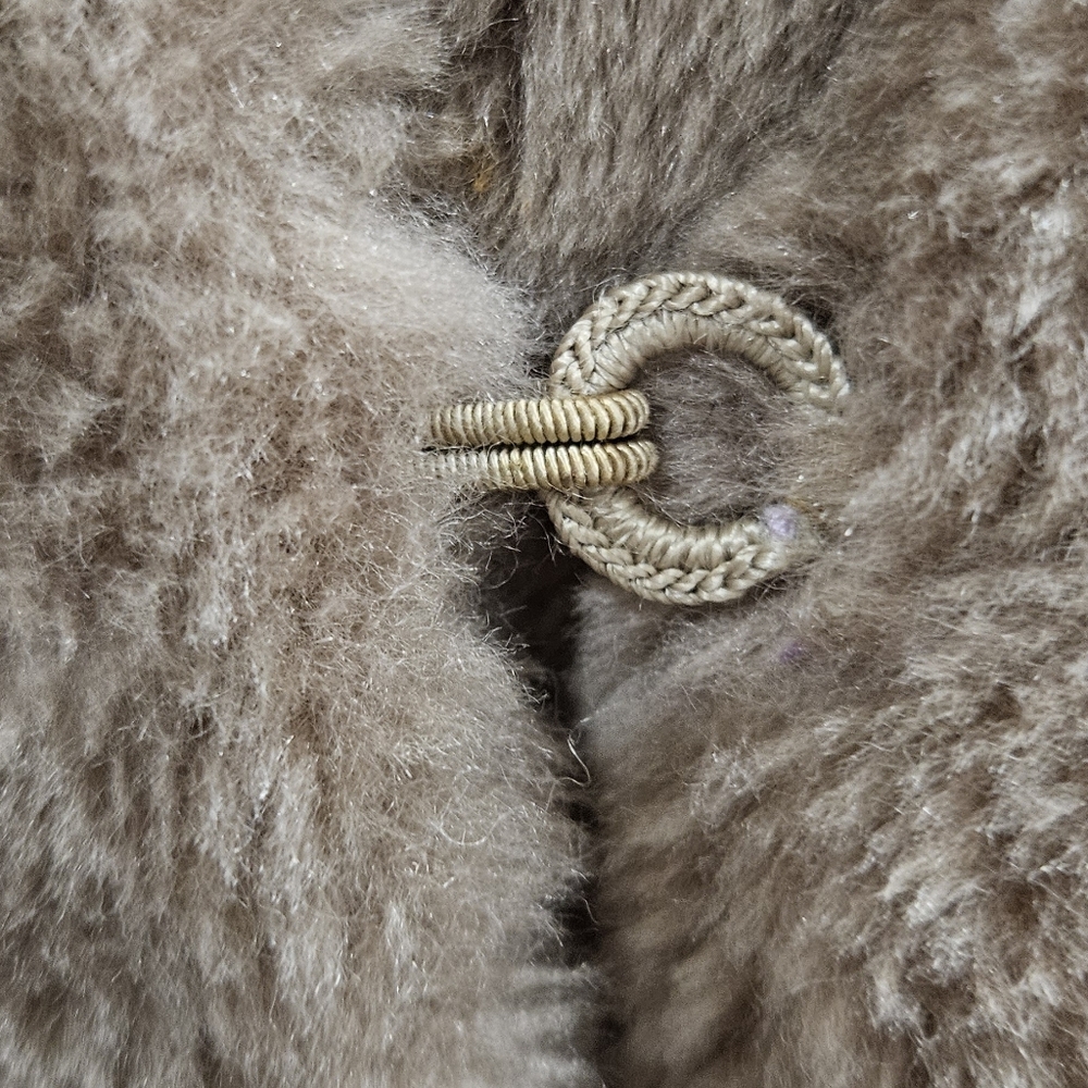 Albrecht Furs Vintage Borgana Faux Fur Coat - Picture 4 of 5